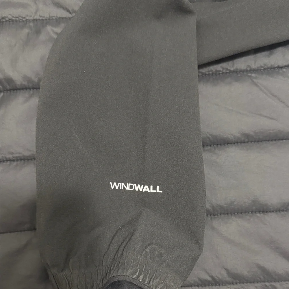 The North Face Black Full-Zip Jacket - Picture 3 of 4